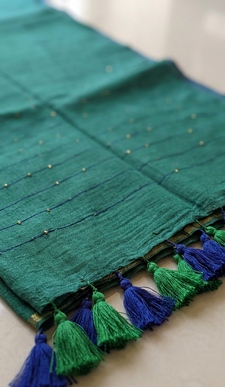 Mul Cotton Teal Green Line Buti Saree