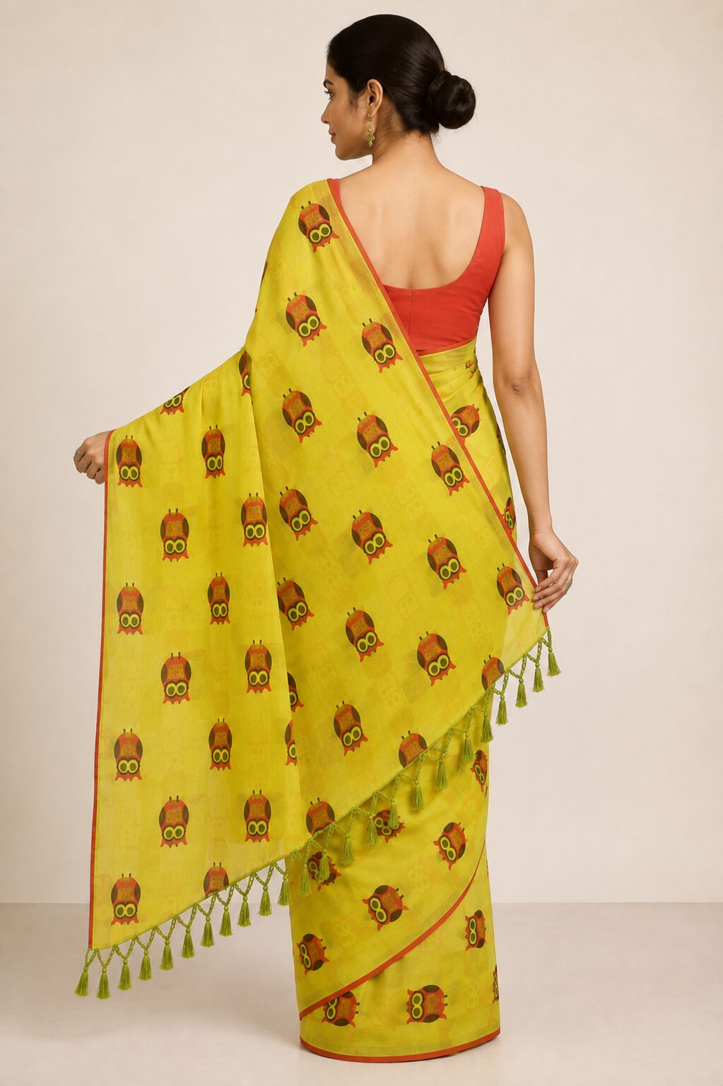 Yellow Green Mul Cotton Saree with Owl Motifs & Tassel Pallu - Image 4